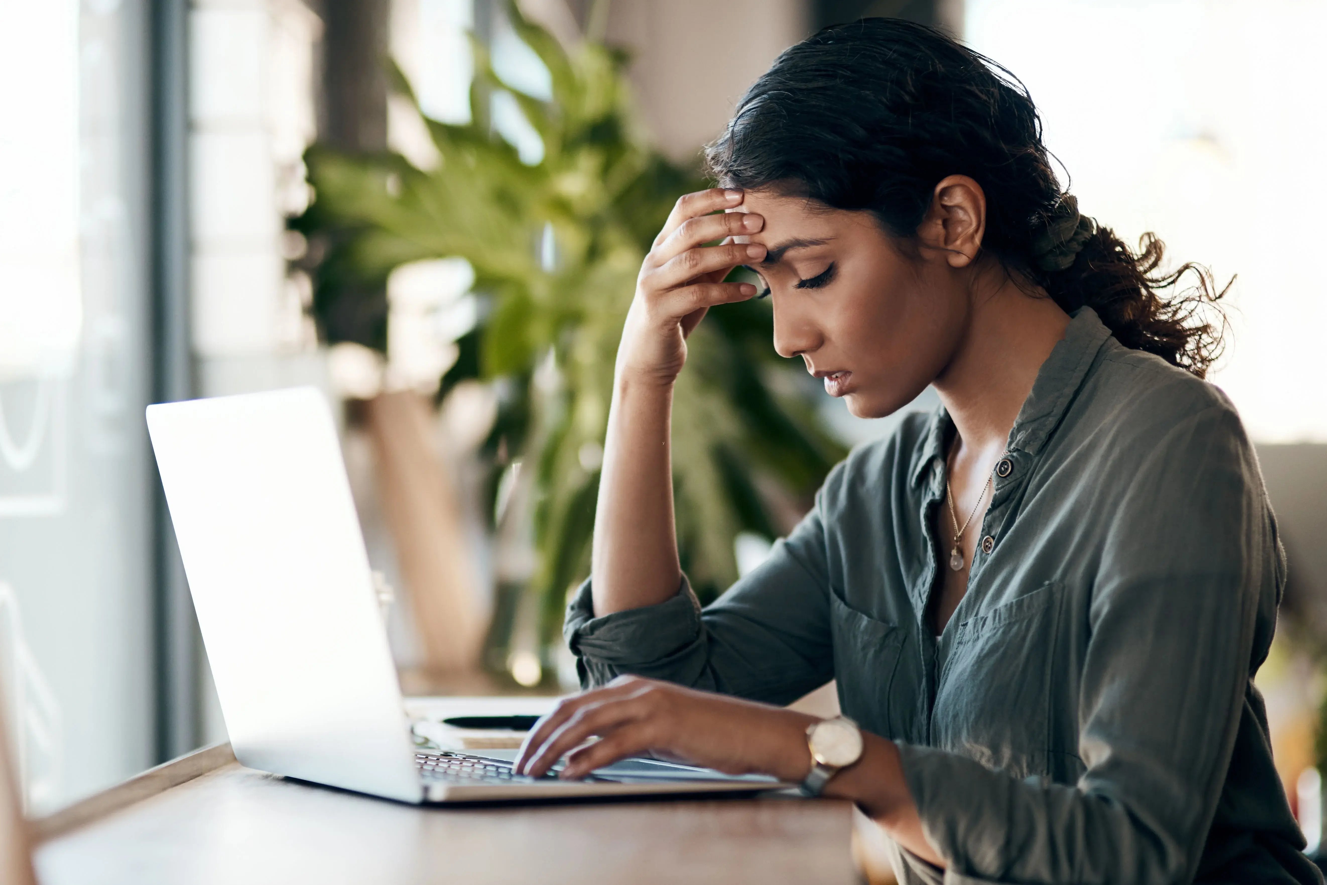 girl on computer