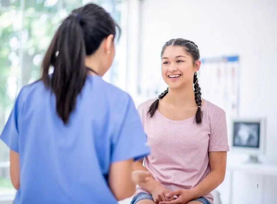 girl with doctor